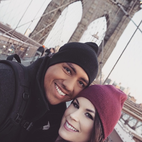 Meet your posher! - Picture 2 of 5